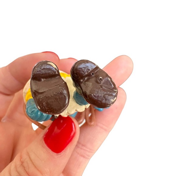 Vintage Cowgirl Cow Girl 20147 Western Rodeo Smurfette PVC Figure 1981 - Picture 4 of 5